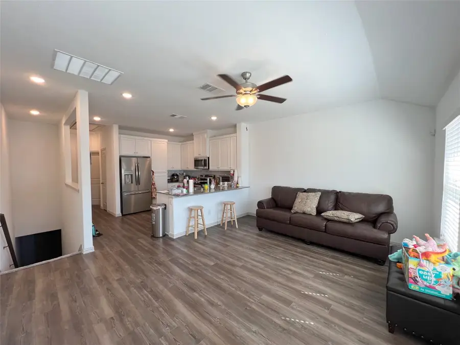 5106 Heritage Street, Haltom City, TX 76117 - #3