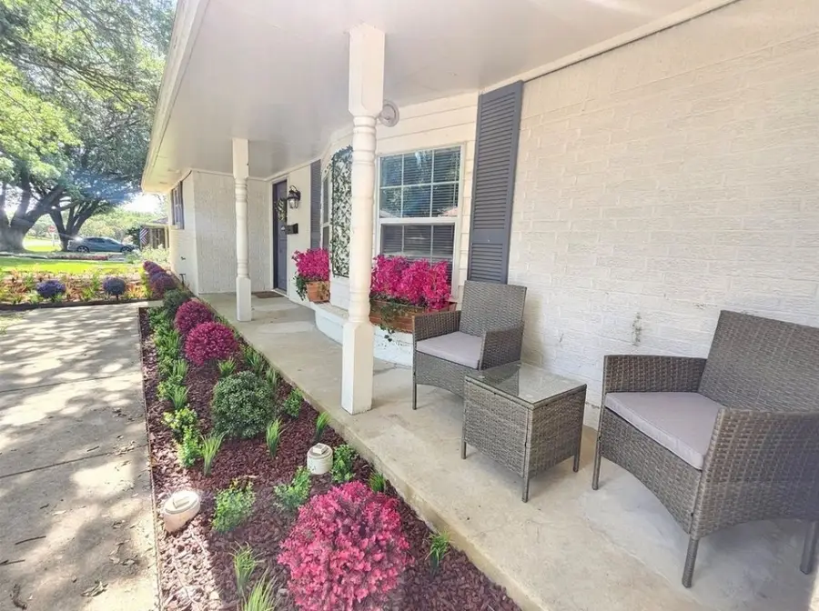 3709 Ashford Avenue, Fort Worth, TX 76133 - #2