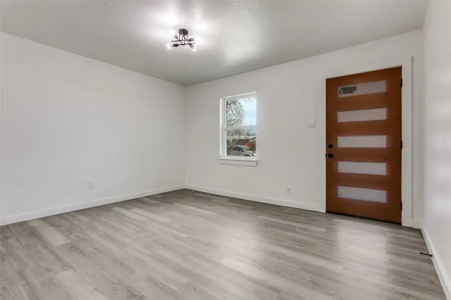 629 N 4th Street, Garland, TX 75040 - #2