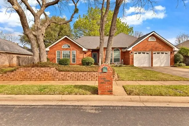 504 Anthony Drive, Euless, TX 76039 - #2