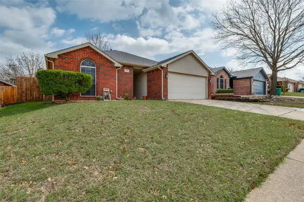 215 Cain Drive, Cedar Hill, TX 75104