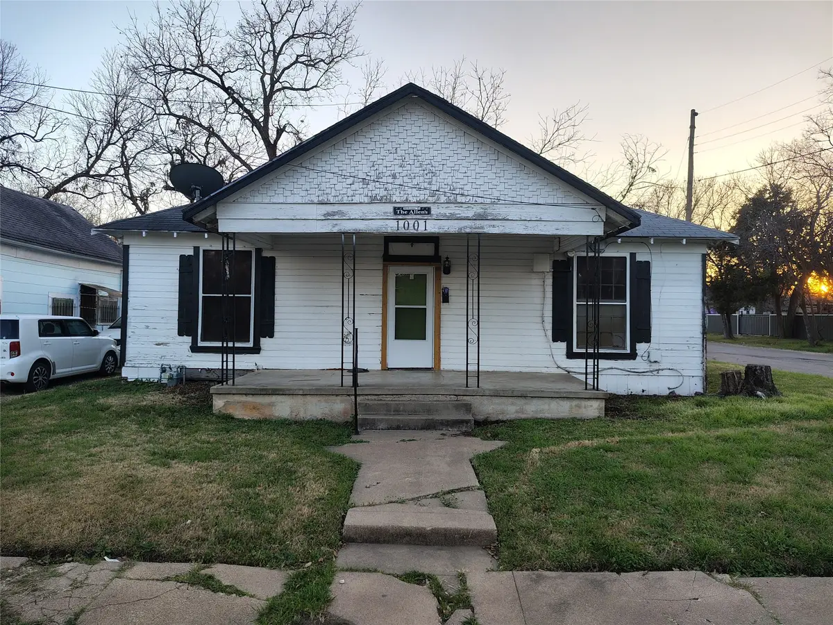 1001 S 16th Street, Waco, TX 76706 - #1