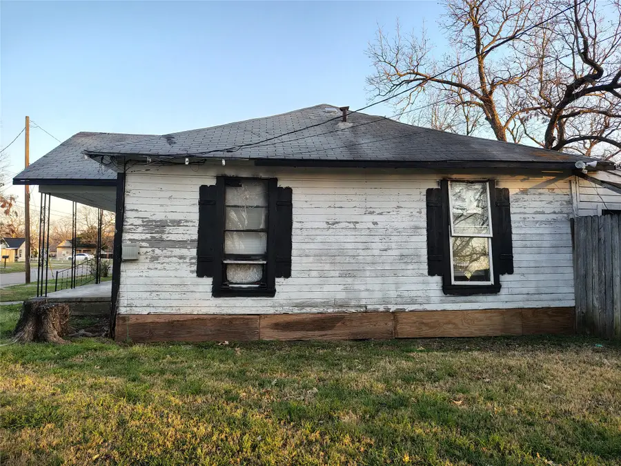 1001 S 16th Street, Waco, TX 76706 - #2