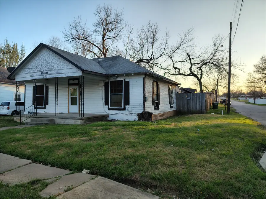 1001 S 16th Street, Waco, TX 76706 - #3