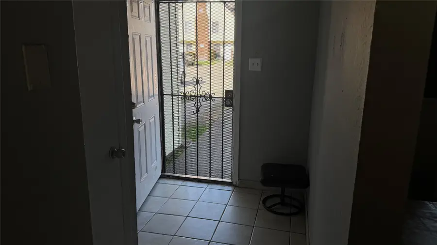 9434 Olde Towne Row, Dallas, TX 75227 - #2