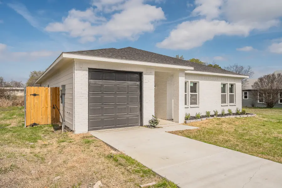 3934 Lee Street, Greenville, TX 75401 - #3