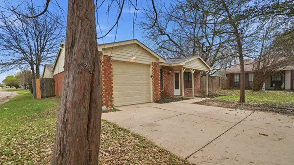 447 Vincent Street, Cedar Hill, TX 75104