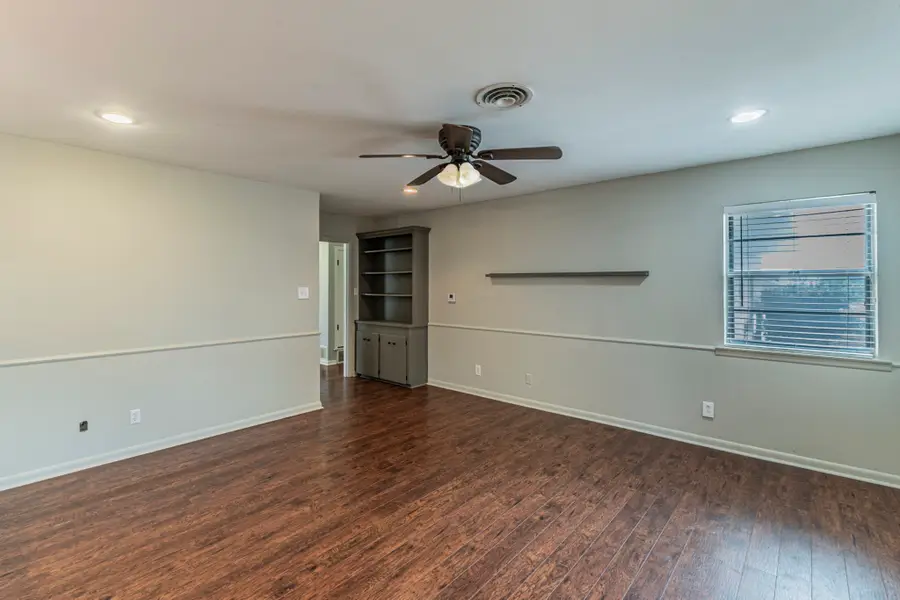 1201 Crestridge Street, Ennis, TX 75119 - #2