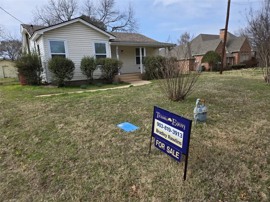 404 S Pecan Street, Bells, TX 75414 - #2