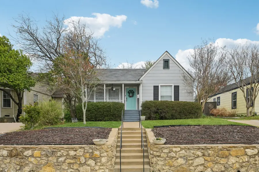 4620 Calmont Avenue, Fort Worth, TX 76107 - #3