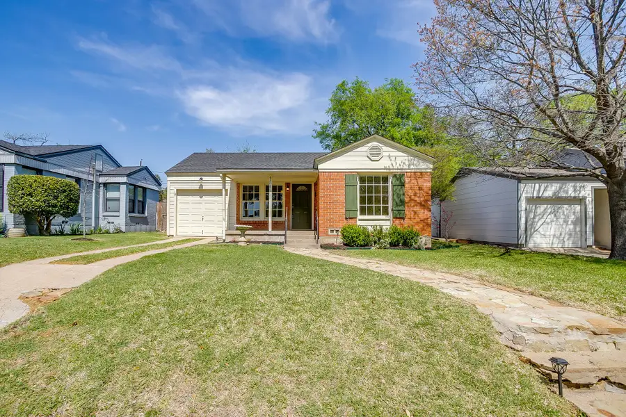 4308 Curzon Avenue, Fort Worth, TX 76107 - #3
