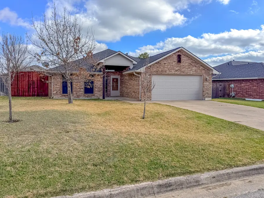 1716 Dogwood Trail, Corsicana, TX 75110 - #2
