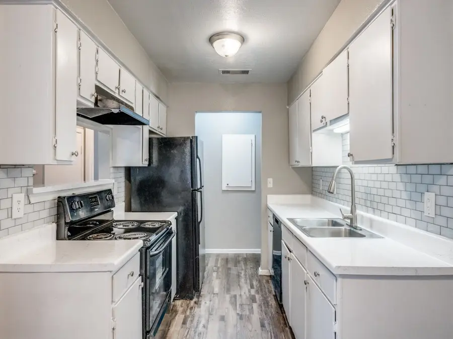 1122 Millview Drive #2402, Arlington, TX 76012 - #3