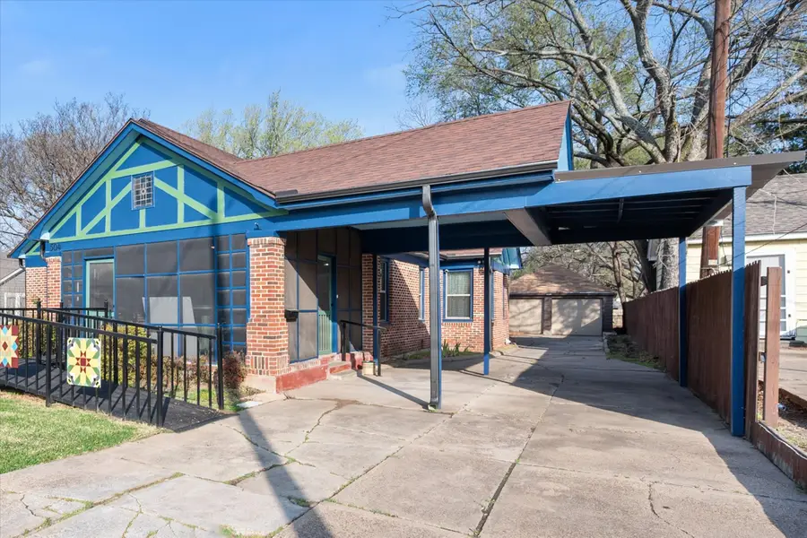 504 W Gilmer Street, Ennis, TX 75119 - #3