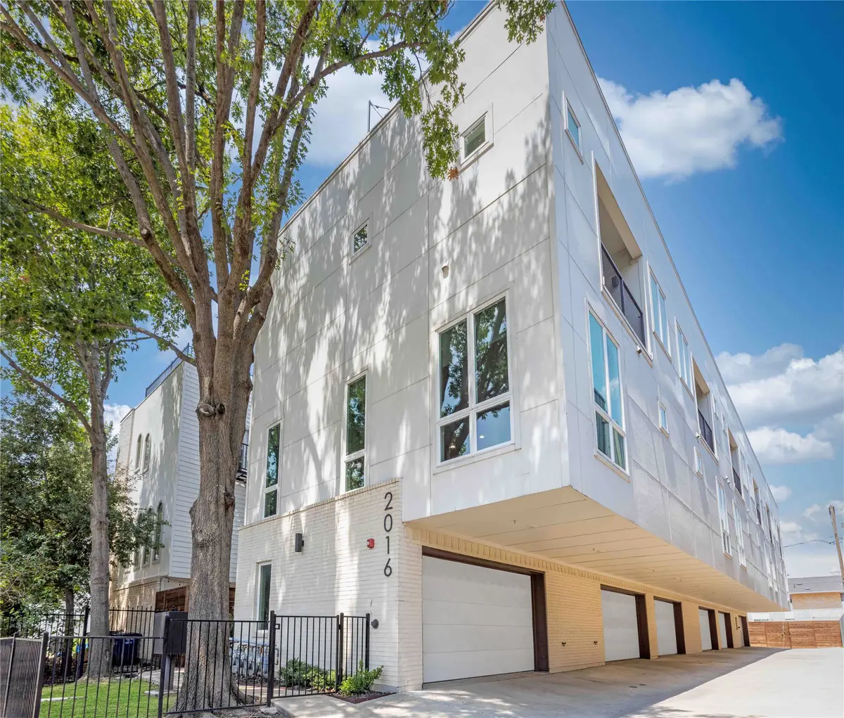 2016 N Fitzhugh Avenue #101, Dallas, TX 75204 - #1