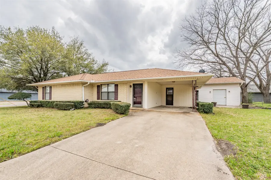 510 S Dallas Street, Kemp, TX 75143 - #3