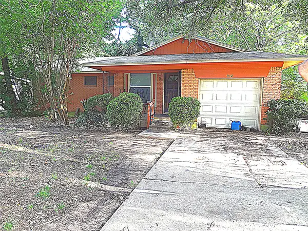 912 Sierra Drive, Denton, TX 76209