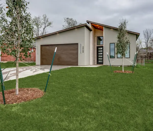 2908 Prospect Avenue, Fort Worth, TX 76106