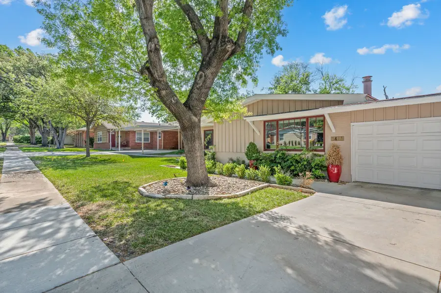 3401 Cromart Avenue, Fort Worth, TX 76133 - #2