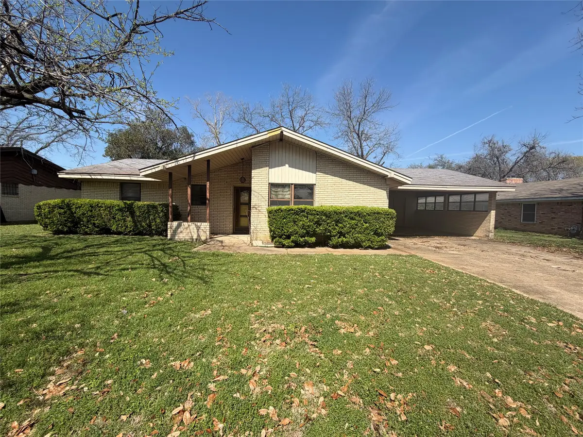 108 E Santa Anna Drive, Robinson, TX 76706 - #1