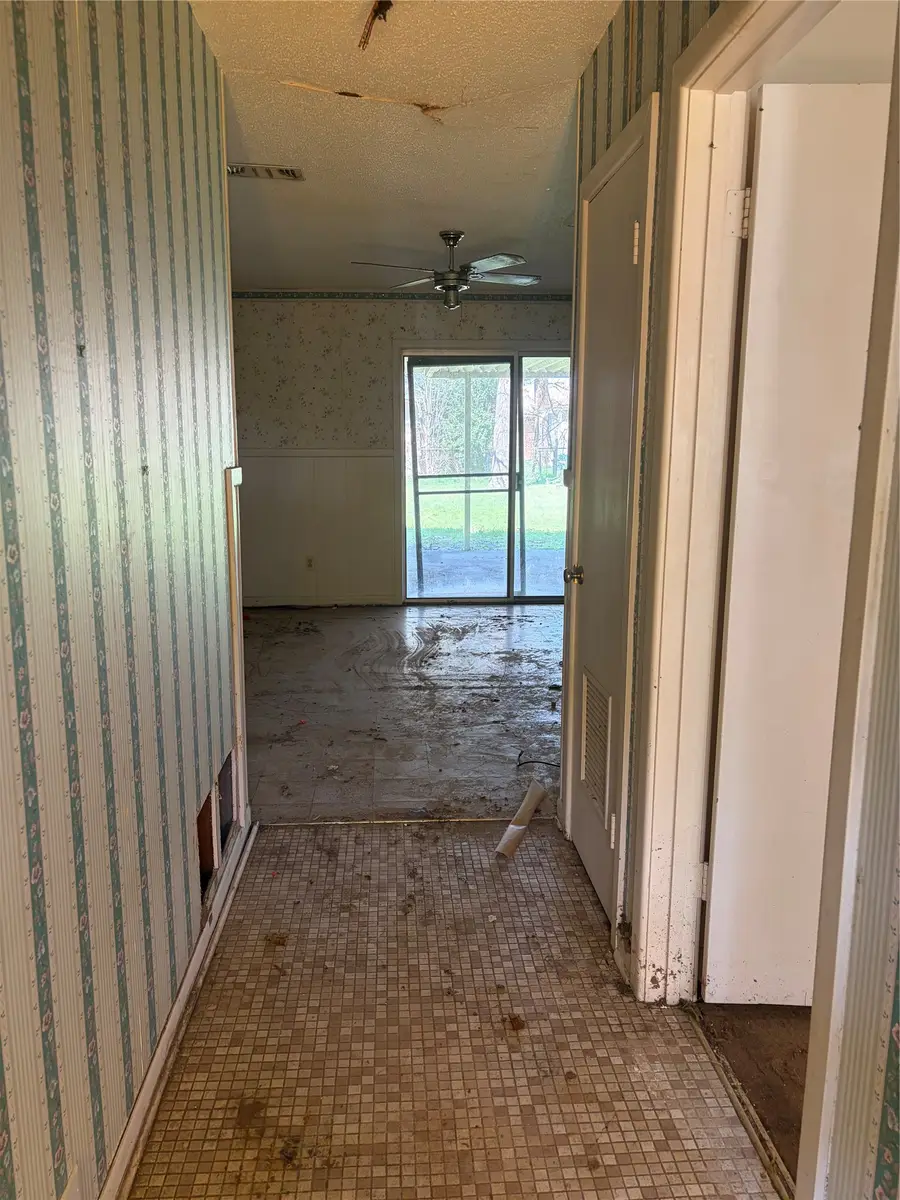 108 E Santa Anna Drive, Robinson, TX 76706 - #2