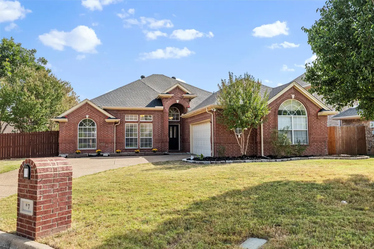 7 Equestrian Court, Mansfield, TX 76063 - #1