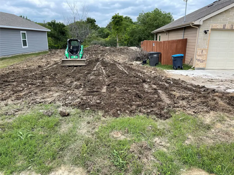 1039 E Magnolia Avenue, Fort Worth, TX 76104 - #3