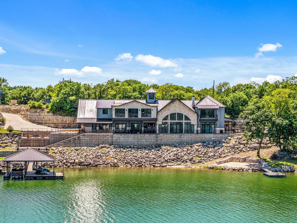 212 Hilltop Drive, Gainesville, TX 76240 - #1