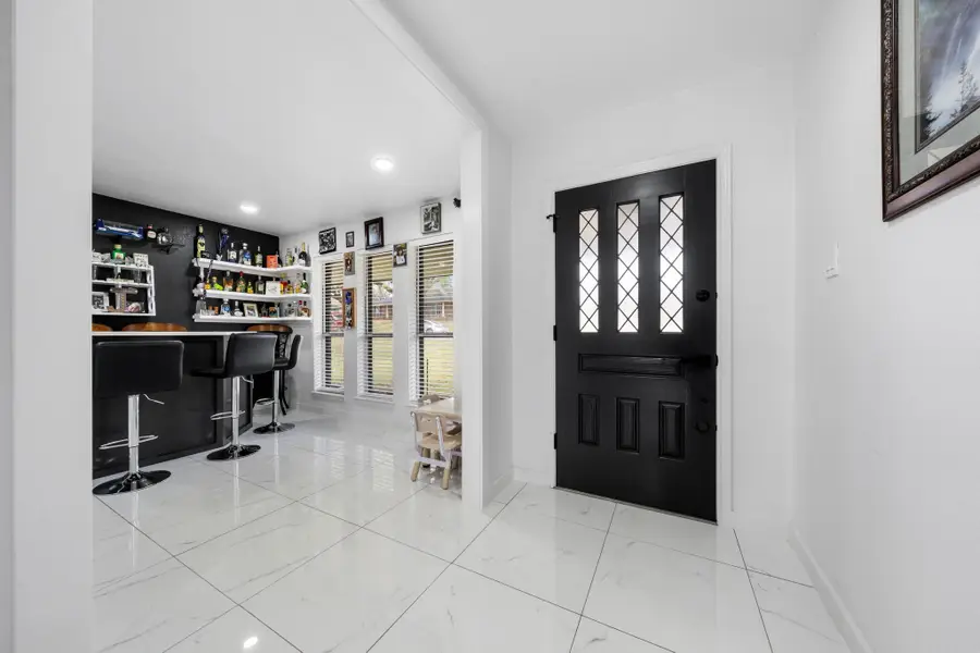 610 Athenia Way, Duncanville, TX 75137 - #2