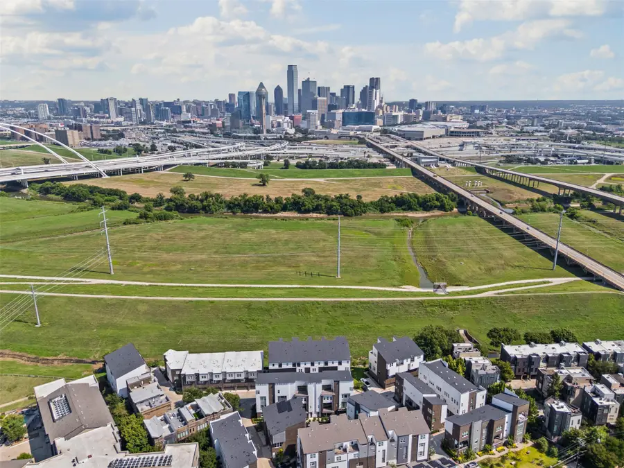 381 E Greenbriar Lane #501, Dallas, TX 75203 - #2