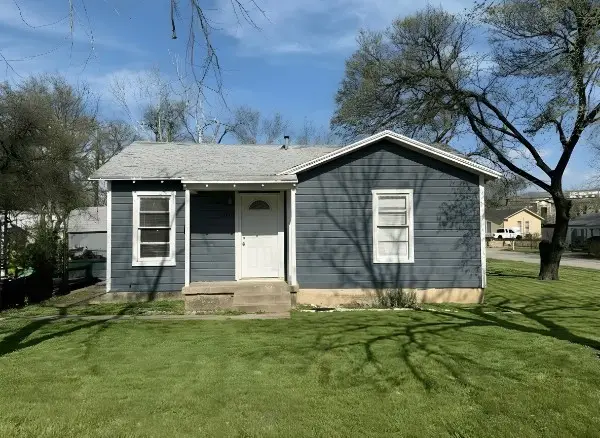 2750 Beverly Hills Drive, Sansom Park, TX 76114