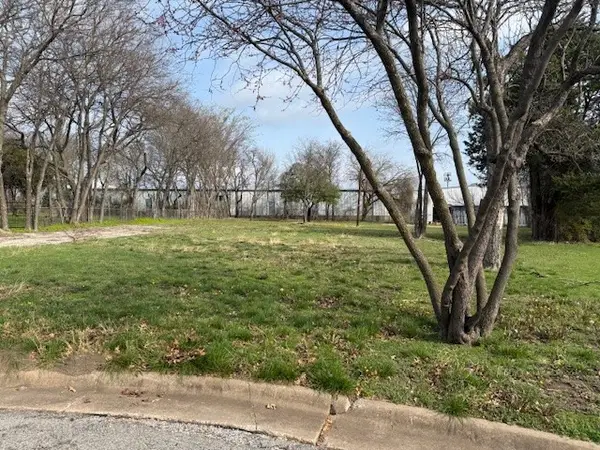 1617 E Nall Street, Sherman, TX 75090