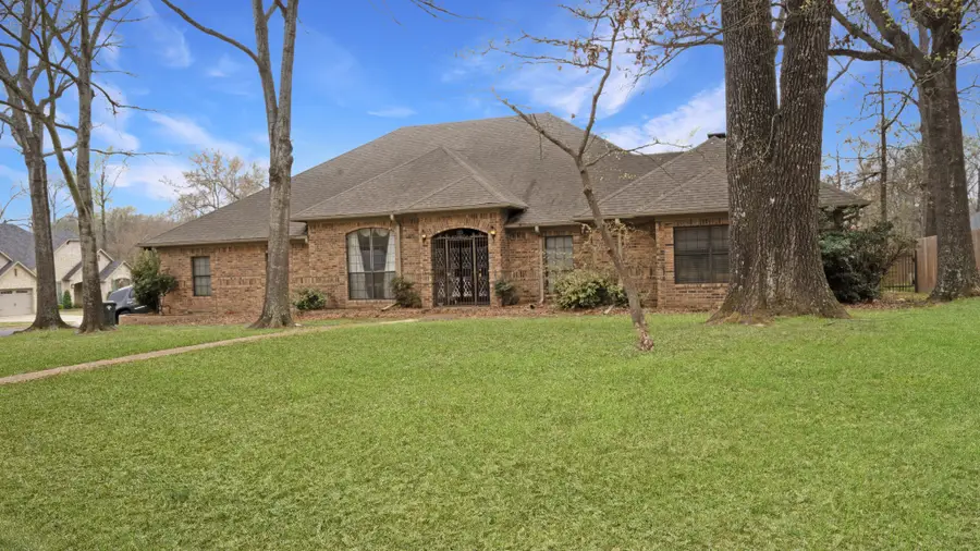 5815 Woodglen Drive, Tyler, TX 75703 - #2