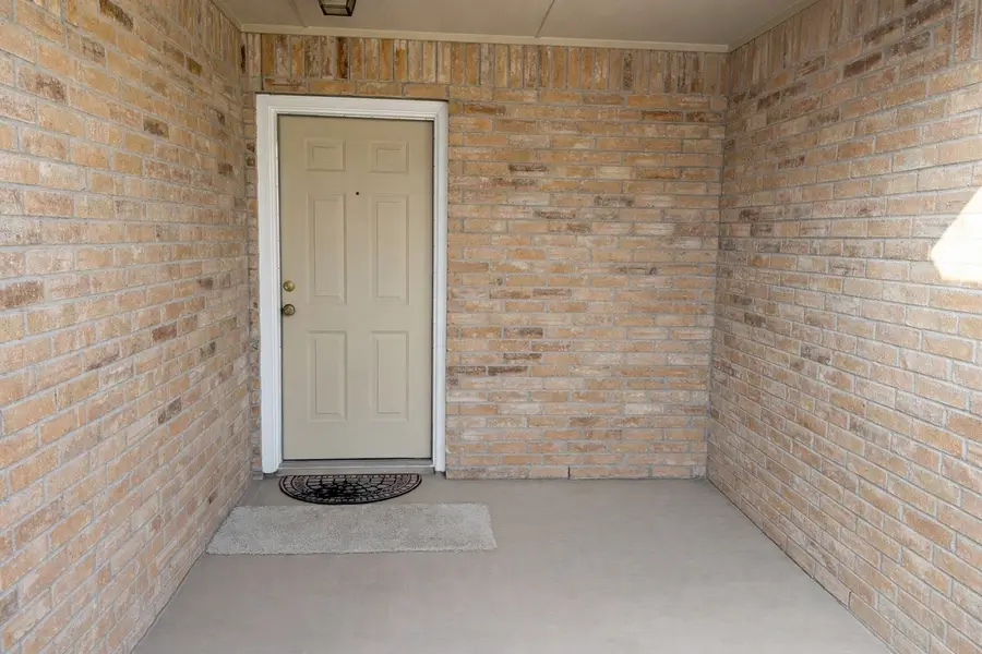 3819 Kiest Valley Court, Dallas, TX 75233 - #3