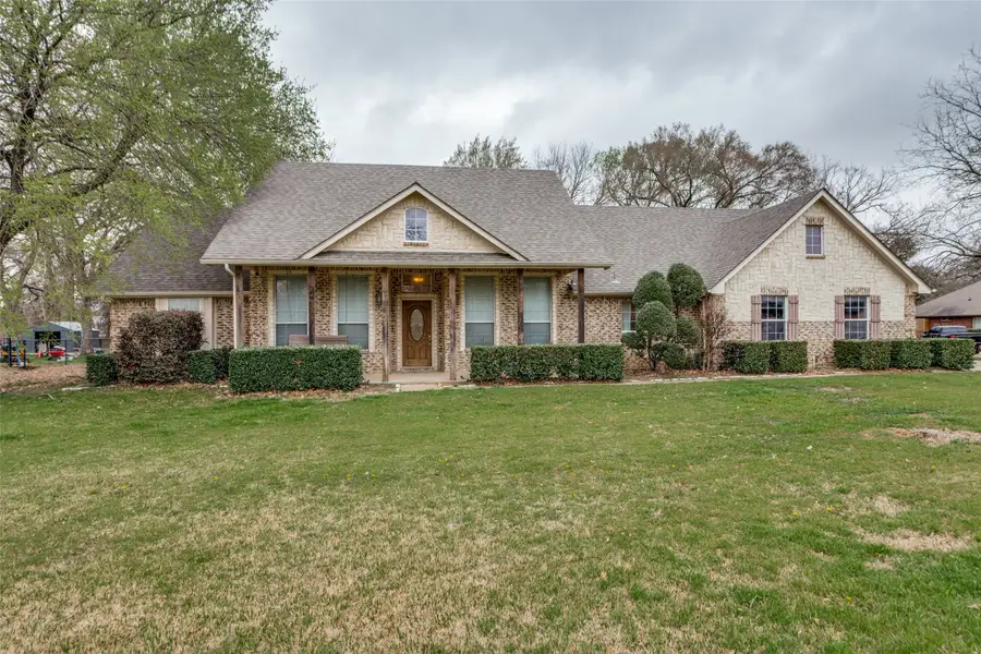 217 Woodbine Drive, Burleson, TX 76028 - #2