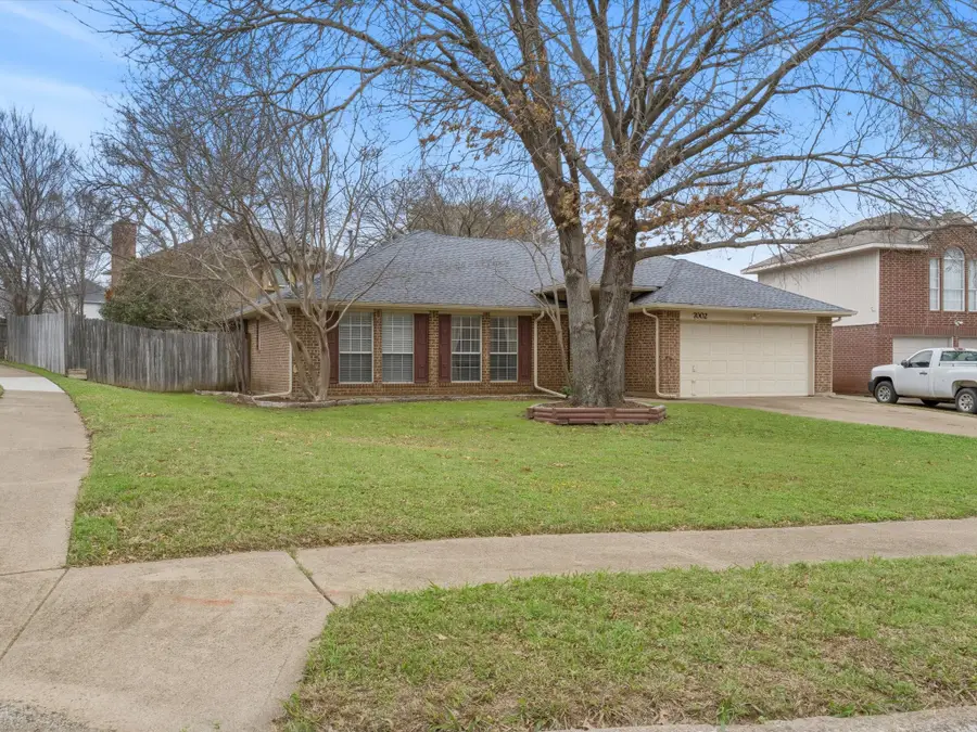 7002 Escondido Drive, Arlington, TX 76016 - #3
