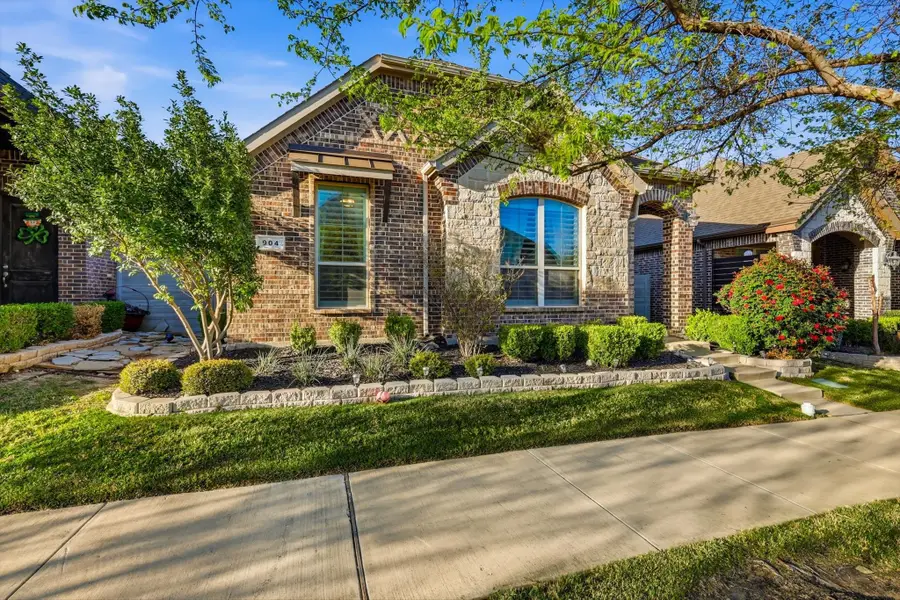 904 10th Street, Argyle, TX 76226 - #2