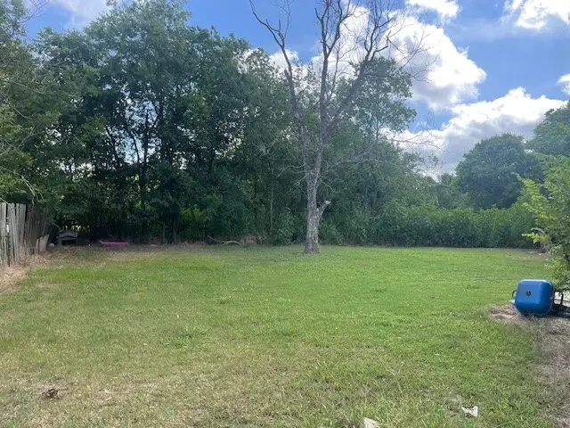 527 E Yeagua Street, Groesbeck, TX 76642 - #3