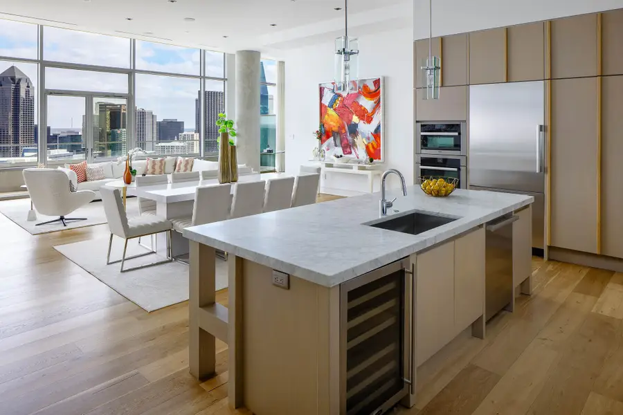 2430 Victory Park Lane #3203, Dallas, TX 75219 - #2