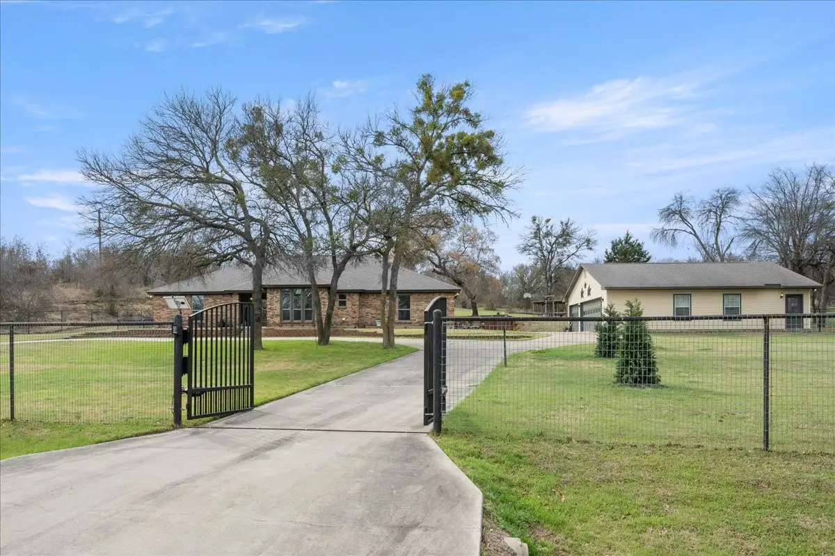 1508 Canyon Creek Drive W, Azle, TX 76020 - #1