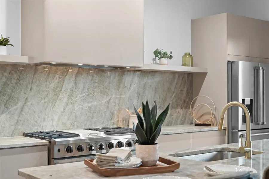 1514 Holly Avenue, Dallas, TX 75204 - #2