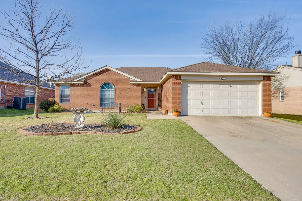 625 Creekview Drive, Burleson, TX 76028 - #1
