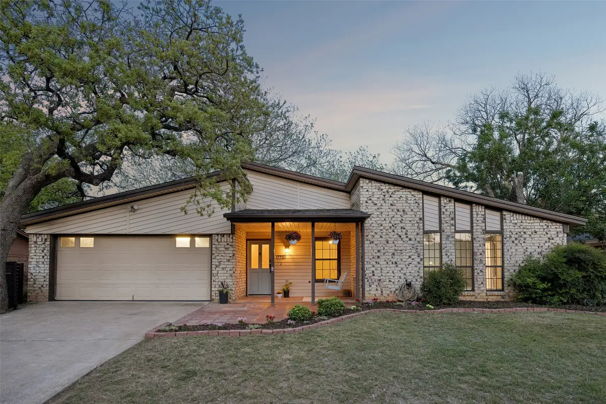 7716 Chasewood Drive, North Richland Hills, TX 76182 - #1