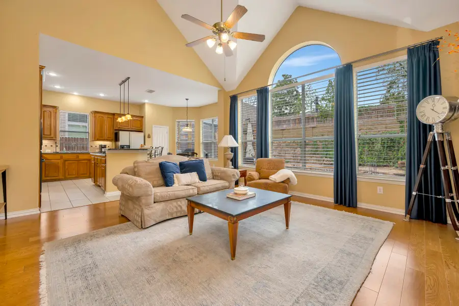 802 Little Cub Way, Euless, TX 76039 - #3