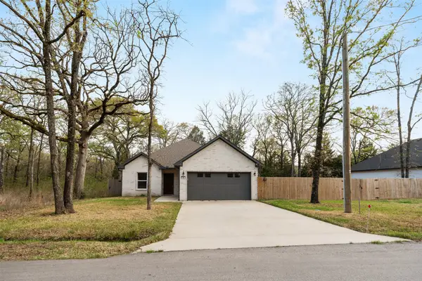 145 Barcelona Street, Payne Springs, TX 75156