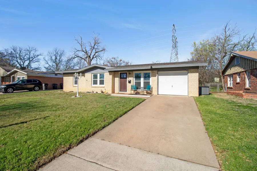 1616 Grantland Circle, Fort Worth, TX 76112 - #2