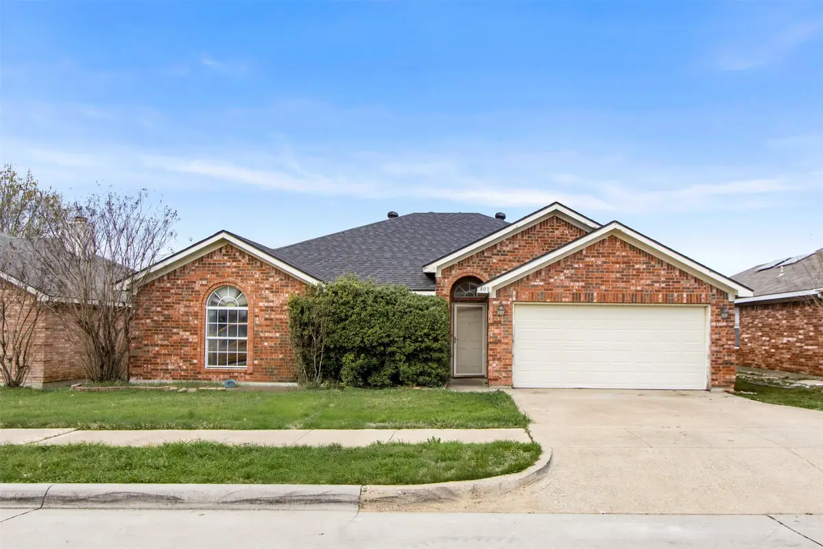 809 Elbe Drive, Arlington, TX 76001 - #1