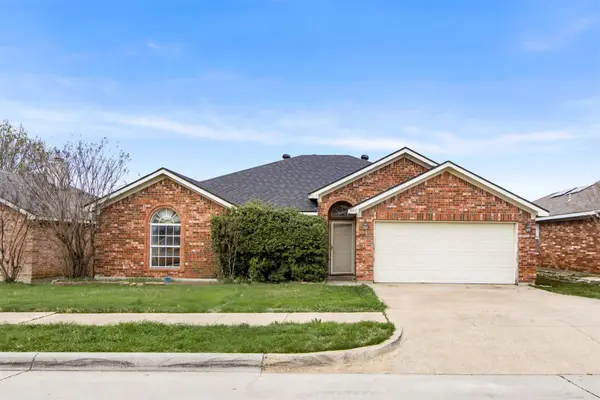 809 Elbe Drive, Arlington, TX 76001