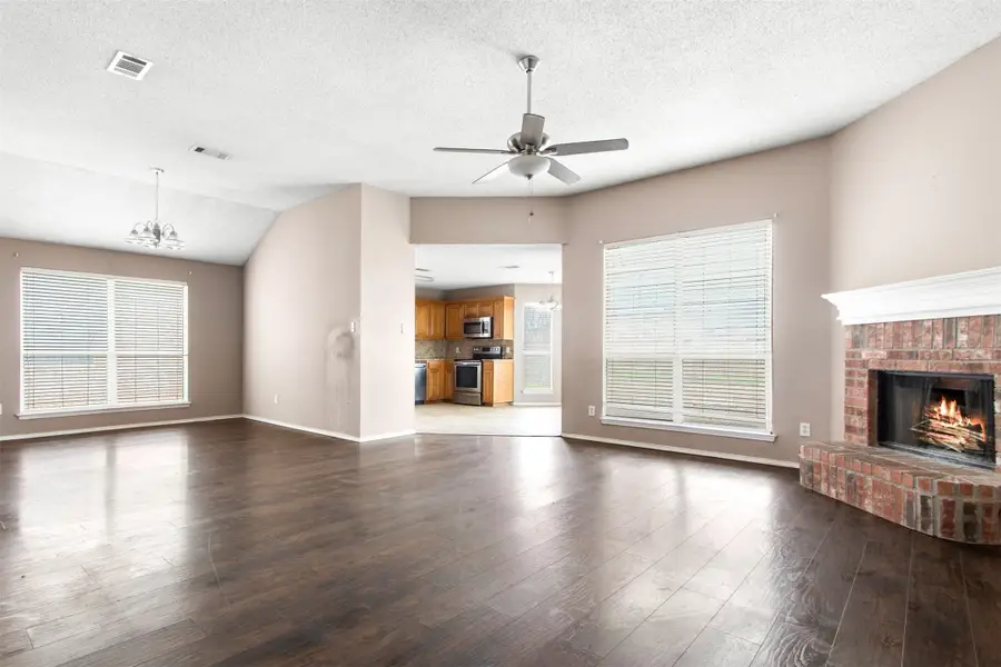 809 Elbe Drive, Arlington, TX 76001 - #3