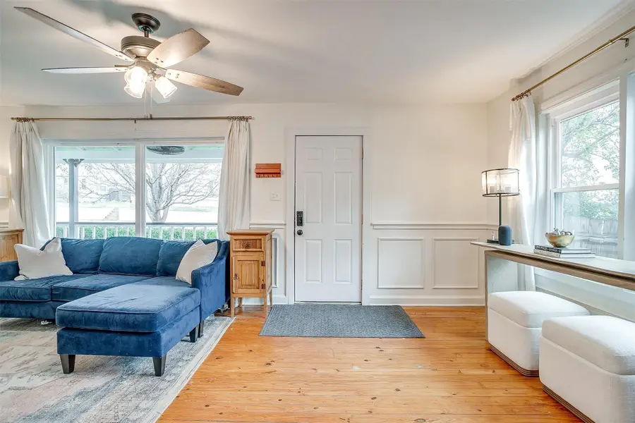 3705 Collinwood Avenue, Fort Worth, TX 76107 - #2